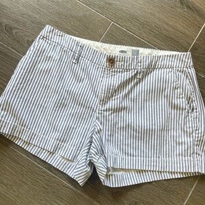 OLD NAVY SHORTS